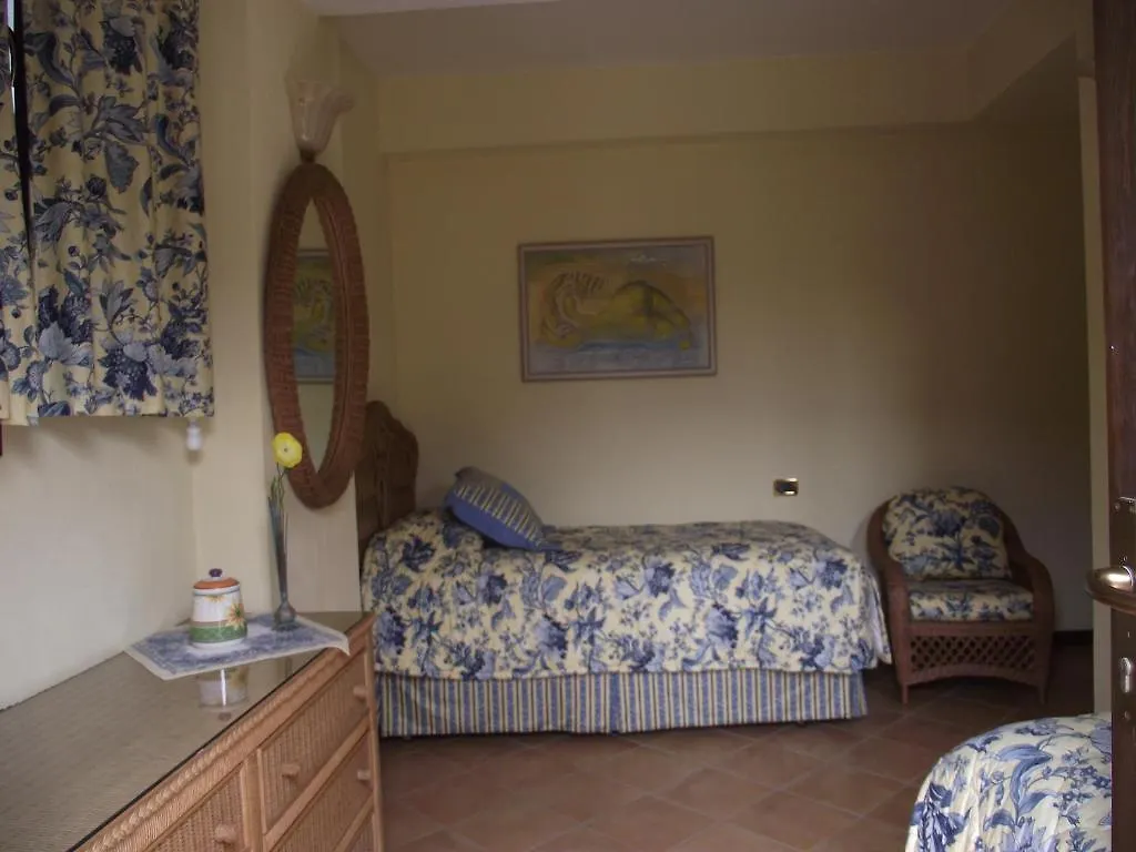 Villa Castiglioni Apartment Laglio Italien
